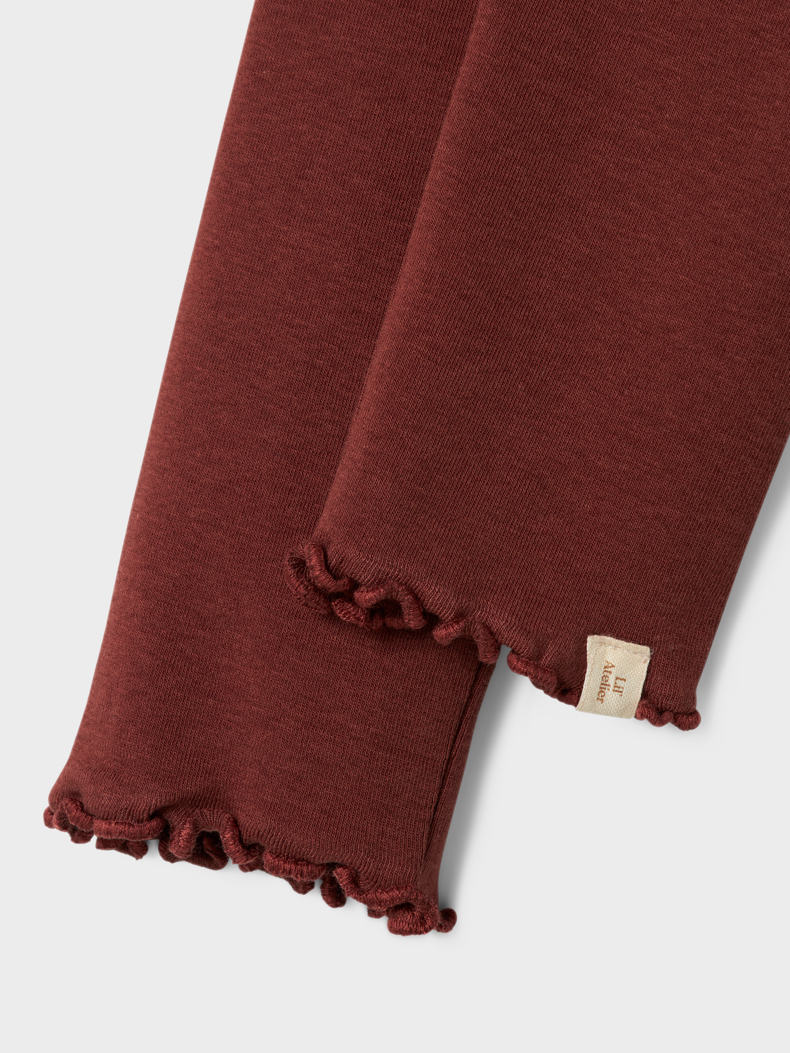 model_shot-front_full